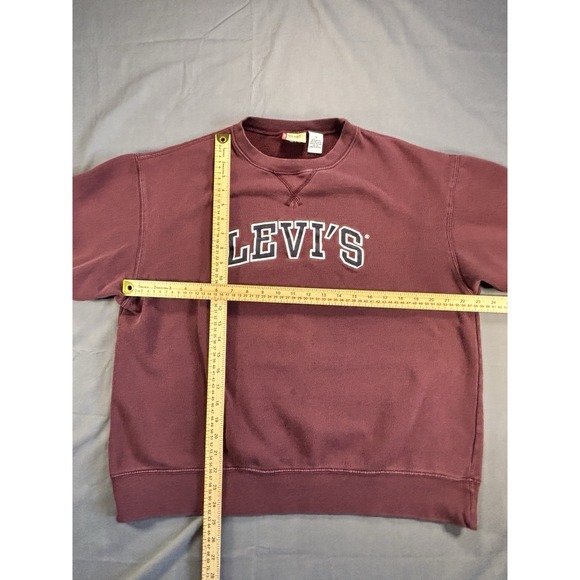 Vintage Levi's Red Tab Men's‎ L Crewneck Sweatshirt Varsity Logo Burgundy - Picture 4 of 6